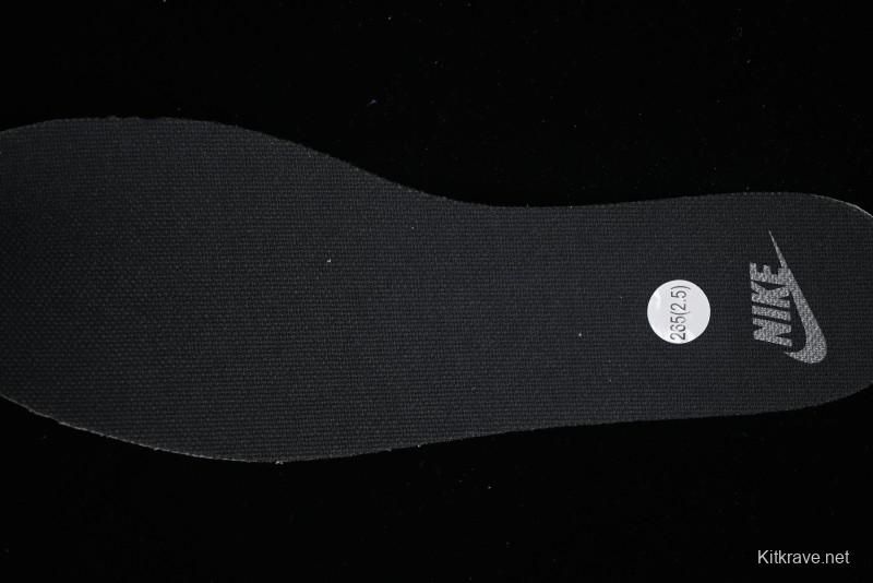 Nike TC 7900 Retro Chunky Dad Shoes with Reflective Swoosh and Cushioned Sole - DD9682-001