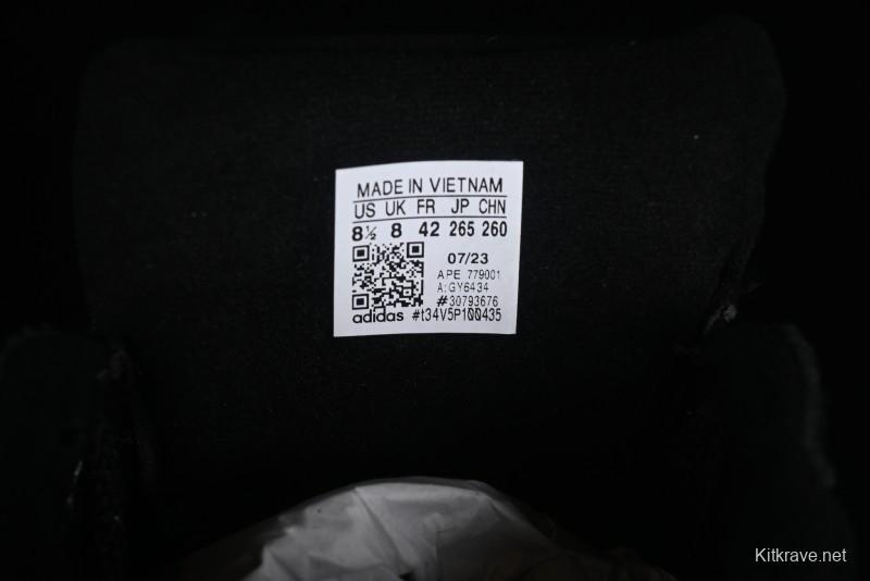 Adidas Originals Campus 00s Retro Casual Sneakers with Chunky Silhouette - GY6434A