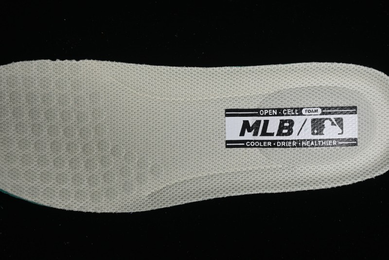 New York Yankees MLB Chunky Runner Basic Lightweight Casual Sneakers - 3ARNCRD4N43BKS