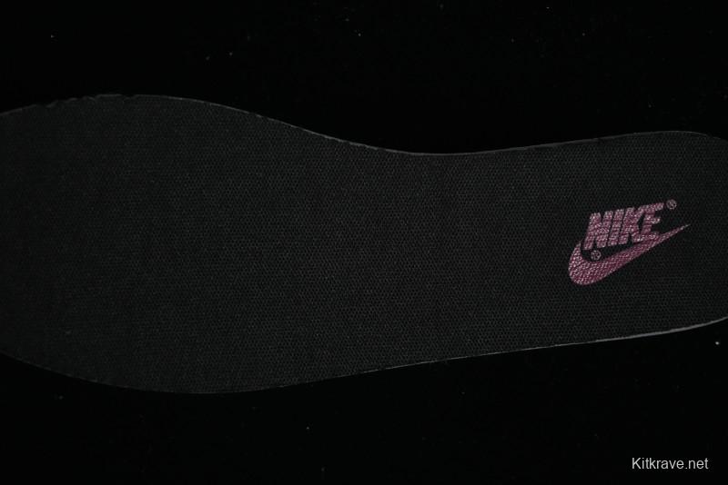 Nike SB Dunk Low Custom Collaboration Otomo Katsuhiro x Nike SB Dunk Low "Steamboy OST" - CT0856-102