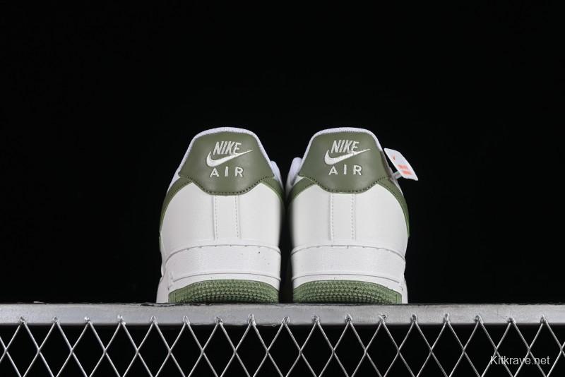 Nike Air Force 1 '07 Low Casual Sneakers in White Green - DV3808-106