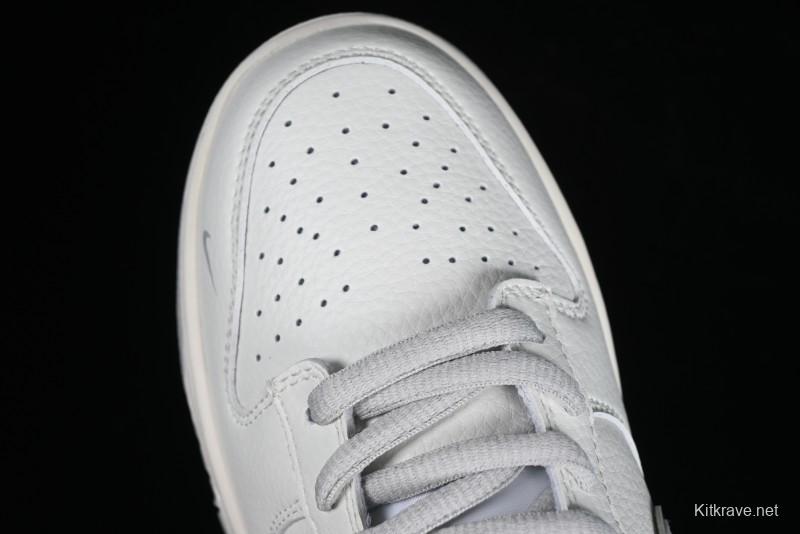 Nike Supreme x Nike SB Dunk Low Casual Skate Shoes in Beige Grey - RM2308-233