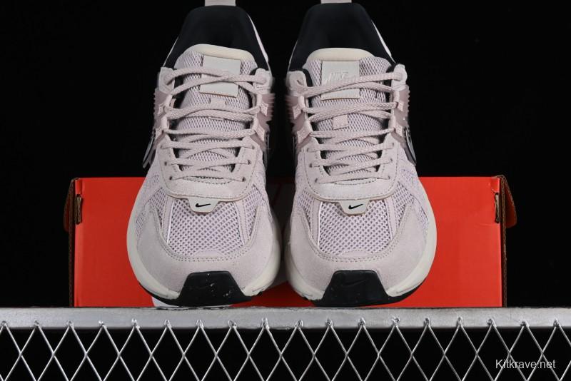 Nike Runtekk Run V2K Low-Top Retro Running Shoes with Cushlon Midsole and Anti-Slip Design - FN6703-001