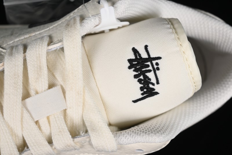 Nike Air Jordan 1 Low Stussy Collaboration - SJ9950-008