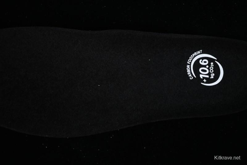 Asics Gel-Kayano 31 Running Shoes with Enhanced Cushioning and Breathable Design - 1011B867-020