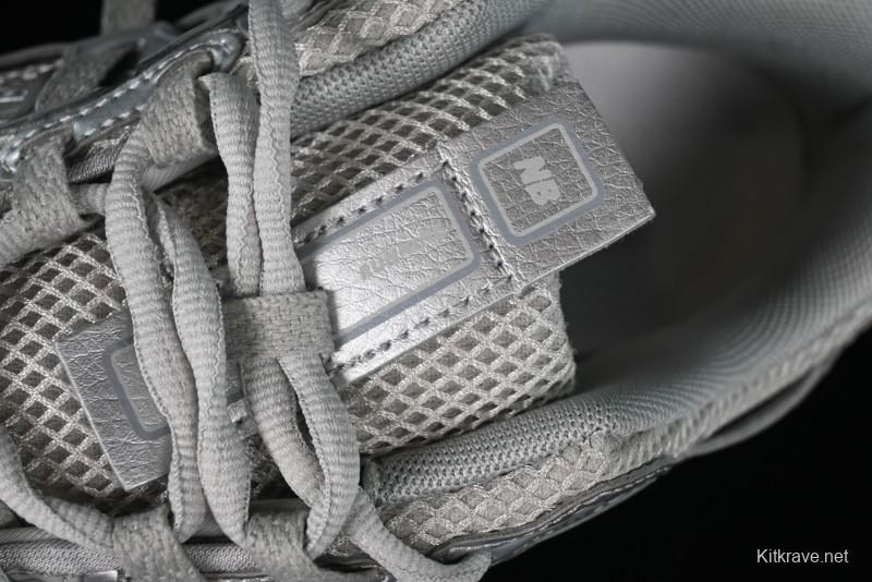 New Balance 1906 Series Retro Dad Style Casual Running Shoes with T-Beam Outsole and Exposed Cushioning - M1906AG