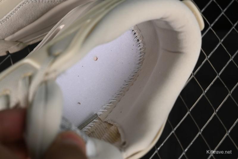 Nike Air Jordan 4 Remastered Retro Sneakers in White Grey - FQ7940-200