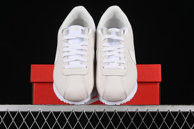 Nike Classic Cortez Leather Retro Running Shoes - DN1791-002