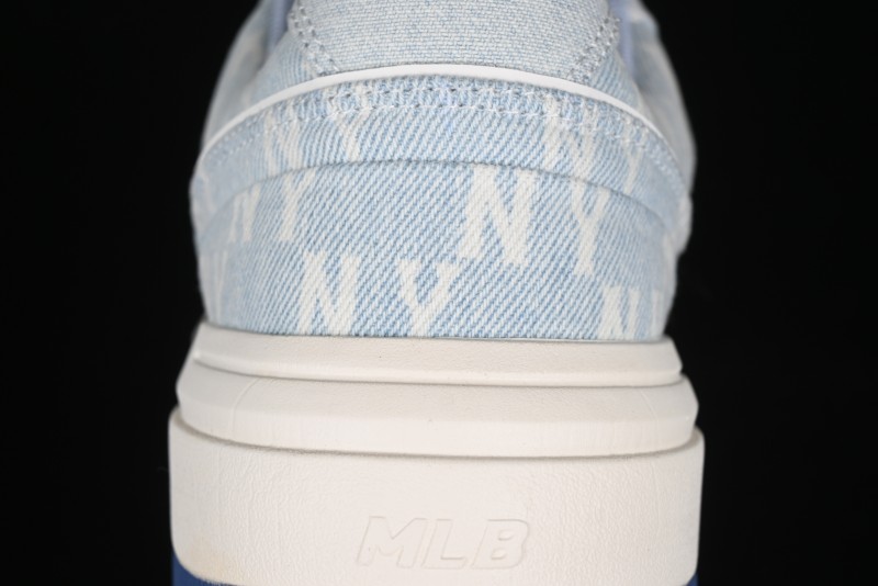 New York Yankees MLB Bigball Chunky Embo Monogram Platform Sandals - 3ASXCDC4N50SBS