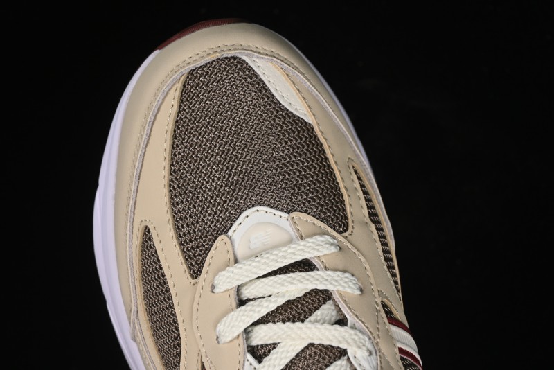 New Balance 990 Series Premium Retro Running Shoes with Carbon Fiber Midsole - U990LO6