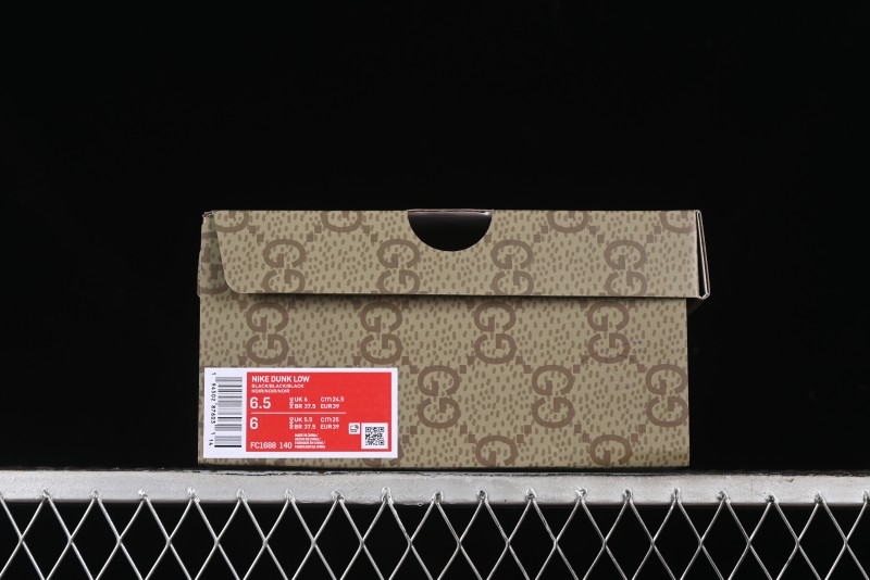 Nike SB Dunk Low Gucci Collaboration Dark Floral Pattern Anniversary Custom Low-Top Casual Sneakers - FC1688-140