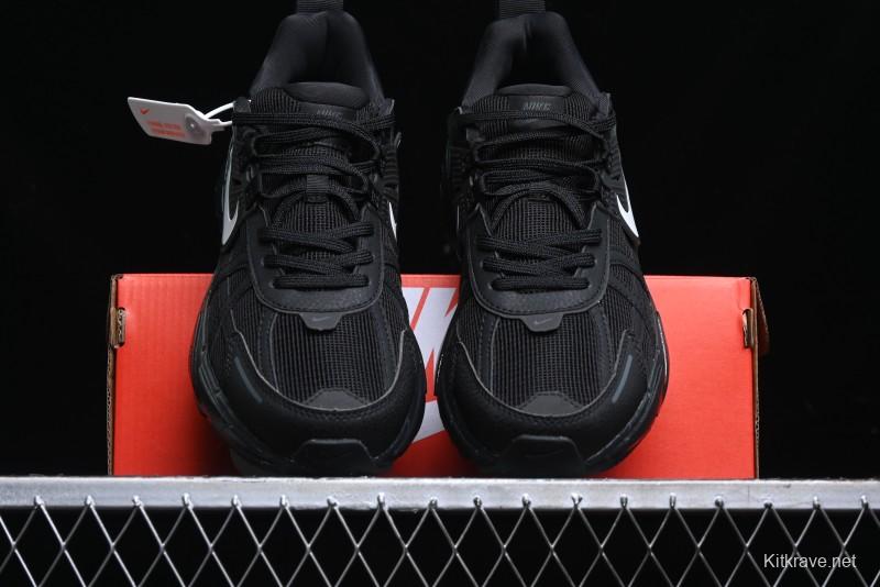 Nike Runtekk V2K Low-Top Retro Running Shoes with Cushlon Foam and Distressed Midsole - HQ1582-001