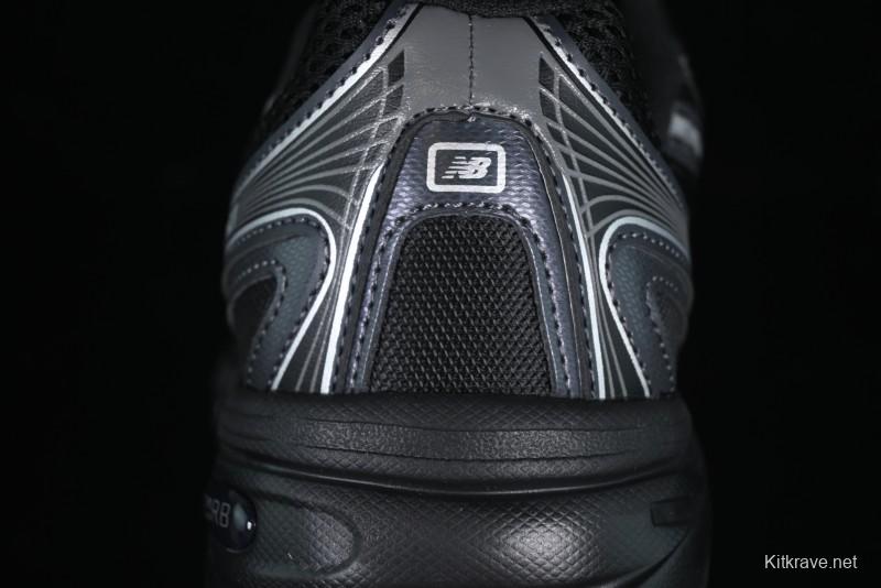 New Balance 740 Black and Silver Retro Running Sneakers for Men