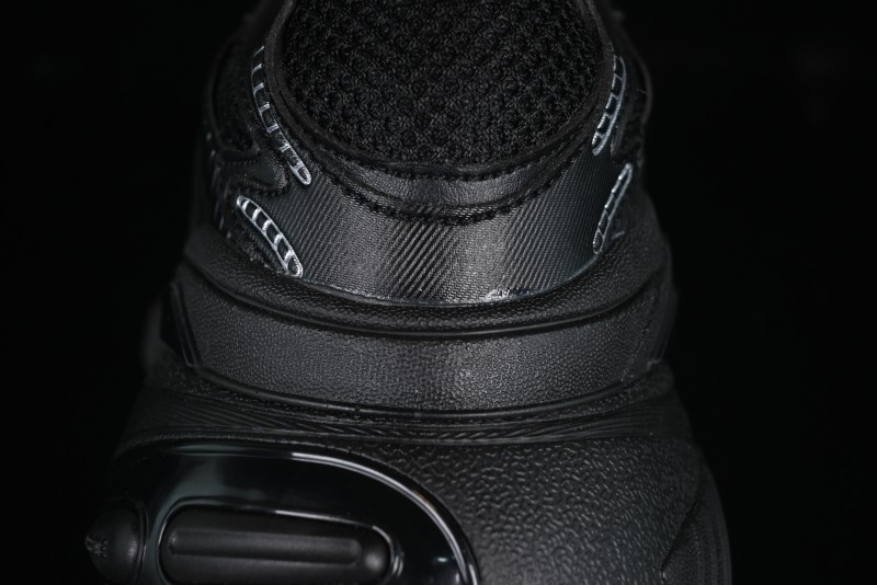 Adidas Supernova Cushion 7 Black/Silver – High-Performance Running Shoes