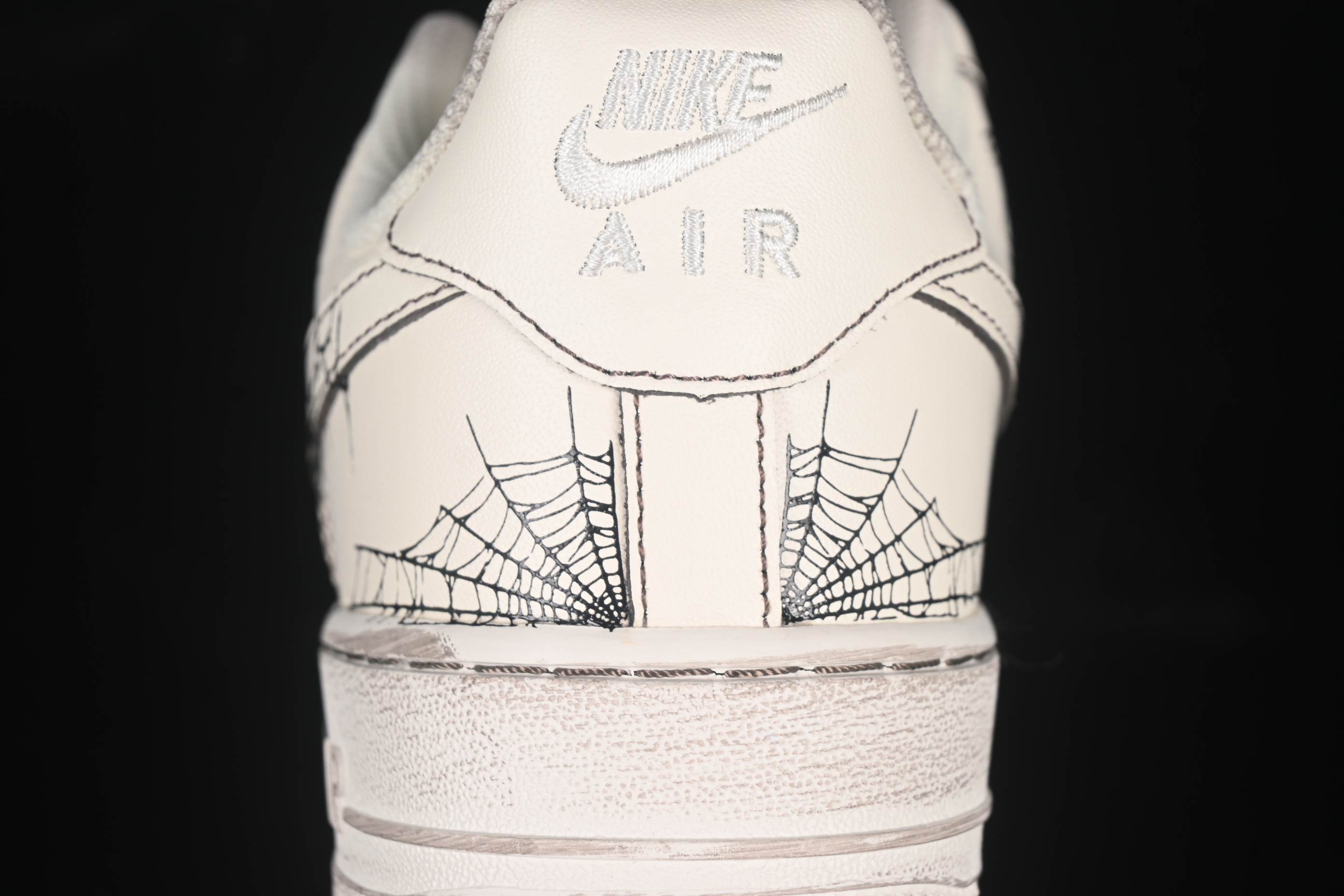 Nike Air Force 1'07 Low Casual Sneakers with Vintage Spider Web Design - 315221-333