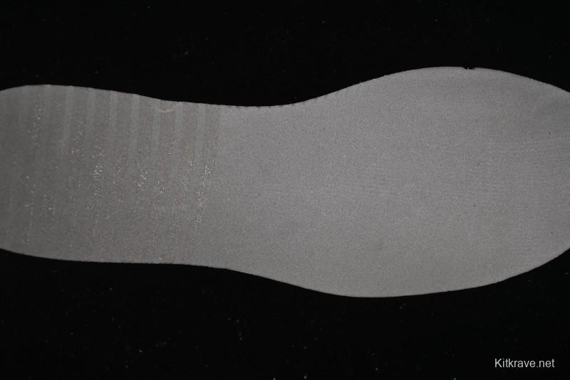 Nike V5 RNR Millennium Classic Retro Running Shoes with Foam Midsole - HQ7901-103