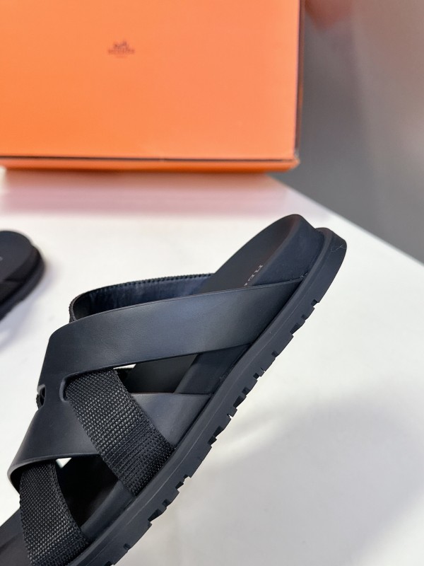2025 Slippers Hermès Black Leather Slippers