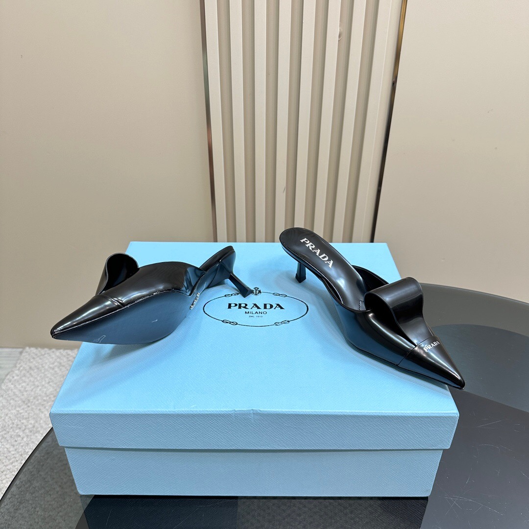 2025 Women Prada Black Leather Mules