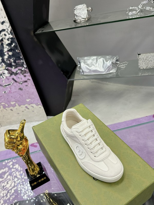 2024 Unisex Gucci White Leather Suede Sneakers MJ00310