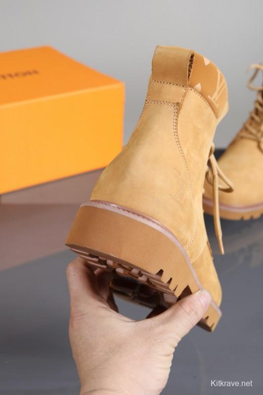2024 Men Louis Vuitton Beige Nubuck Leather Ankle Boots MJ00470