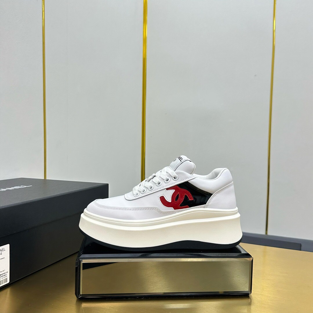 2025 Women Chanel White Black Red Leather Sneakers