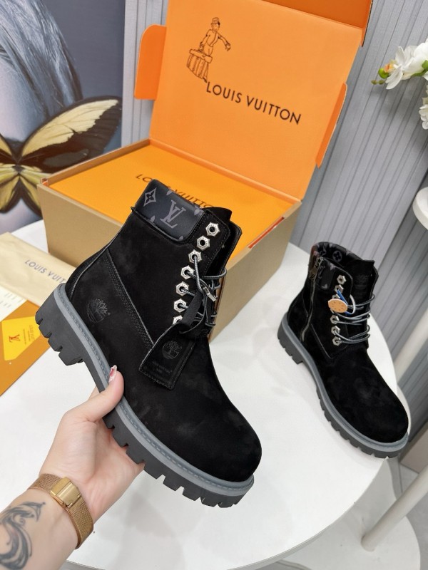 2024 Unisex Louis Vuitton Black Suede Leather 6 Inch Waterproof Embossed Leather Ankle Boots MJ00450