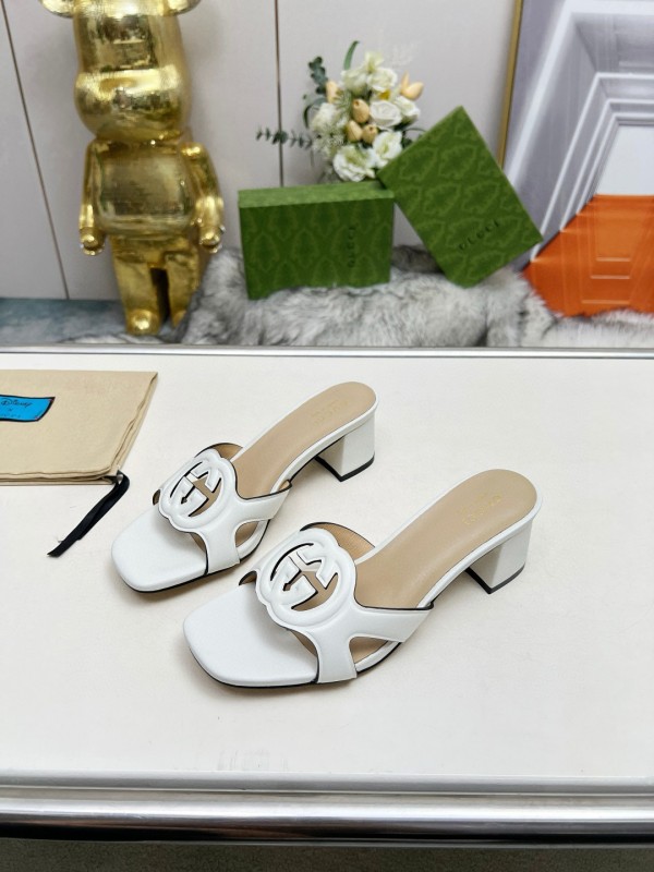 2025 Gucci White Leather Slippers MJ00190