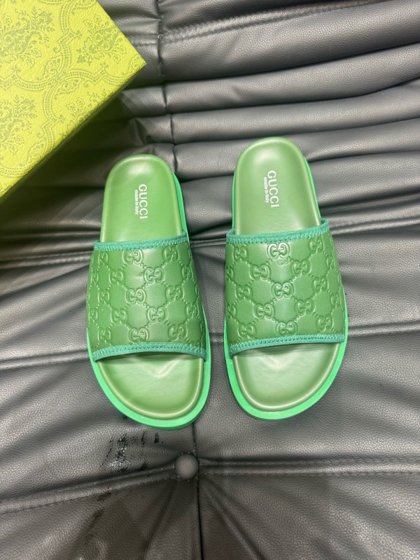 2024 Unisex Gucci Green Leather Mules MJ00200