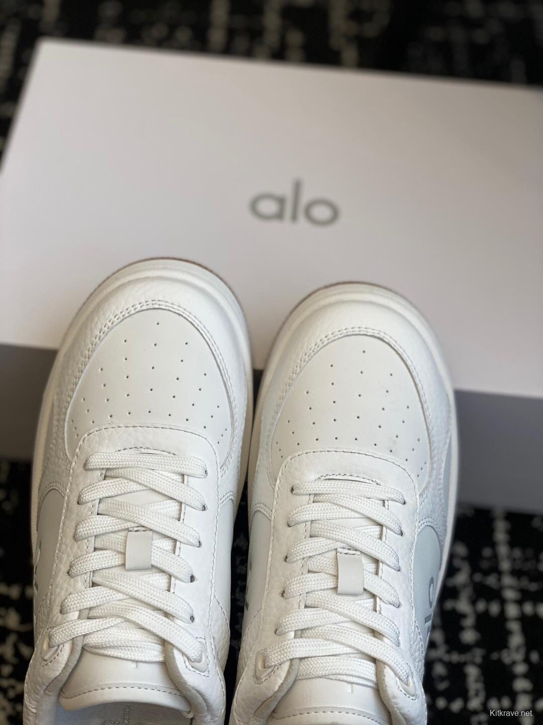 2025 Women Alo White Leather Casual Sneakers KFY00280