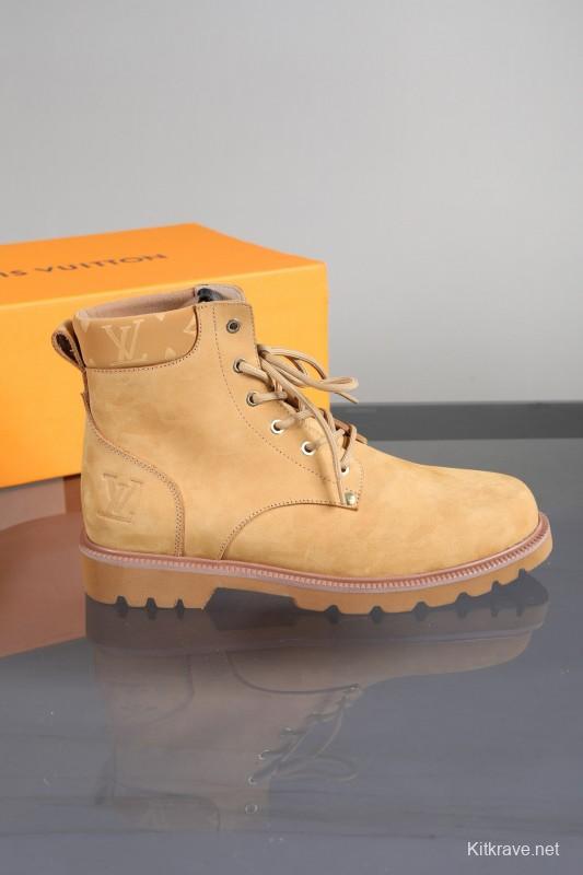 2024 Men Louis Vuitton Beige Nubuck Leather Ankle Boots MJ00470