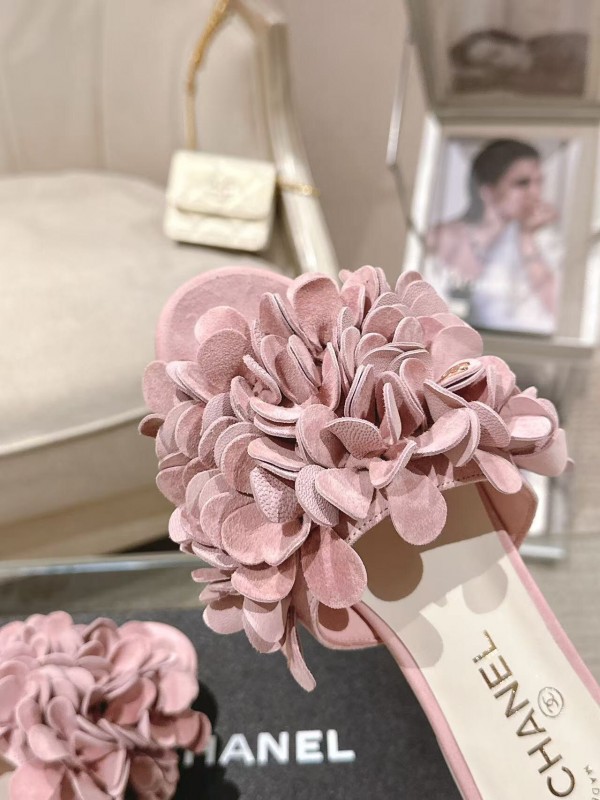 2025 Women Chanel Pink Suede Slippers Floral B2032-2