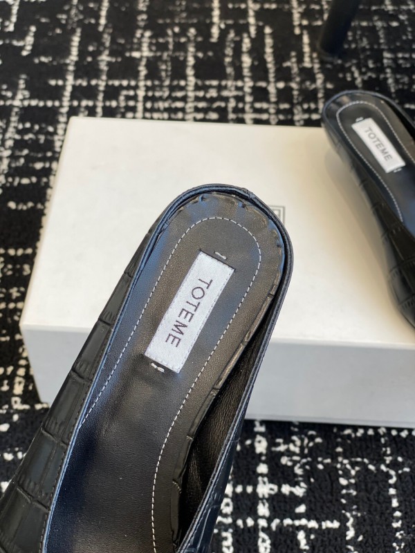 2025 Women Toteme Black Leather Mules