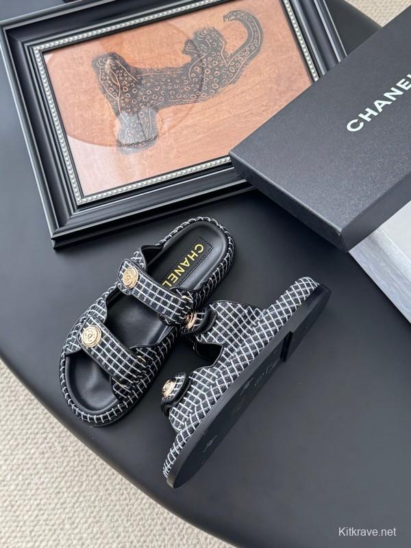 2025 Women Chanel Black White Leather Sandals LY00310