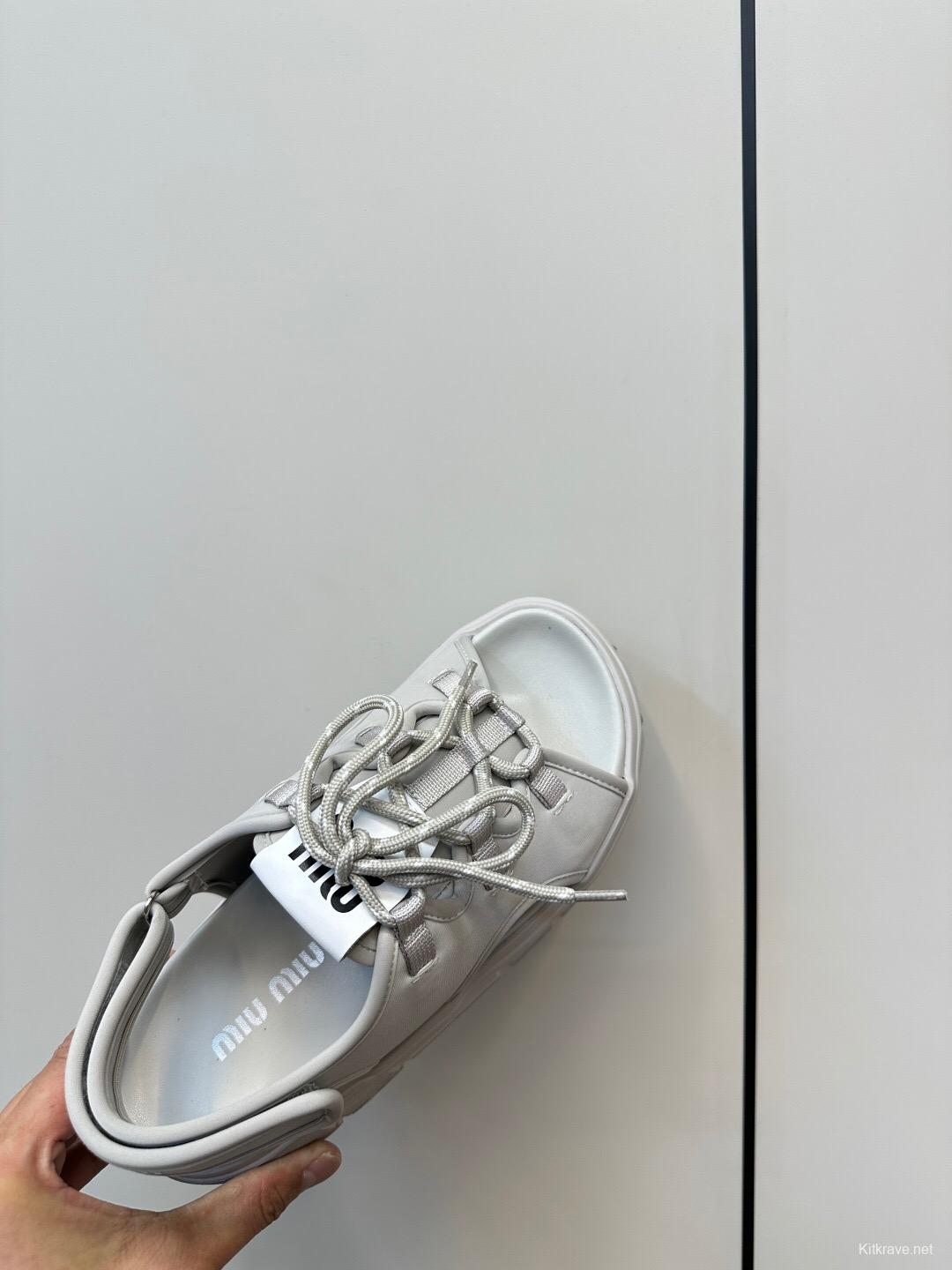 2025 Women Miu Miu White Leather Sandals LY00240