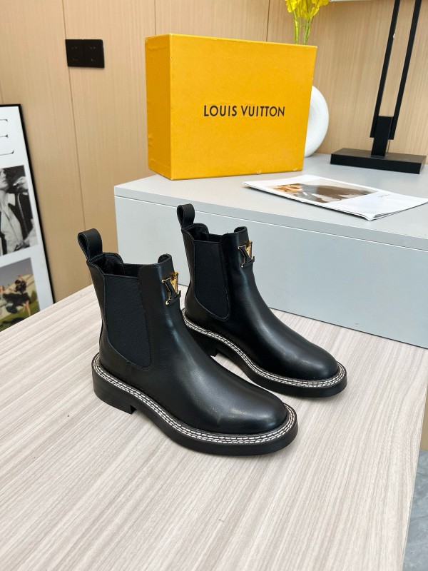 2024 Women Louis Vuitton Black Calf Leather Chelsea Boots MJ00340