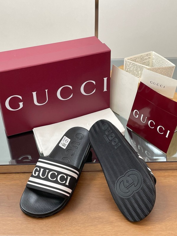 2025 Gucci Black White Rubber Slippers LY00175