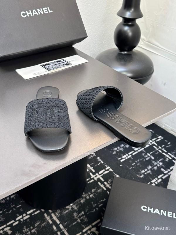 2025 Slippers CHANEL Black Fabric Slippers