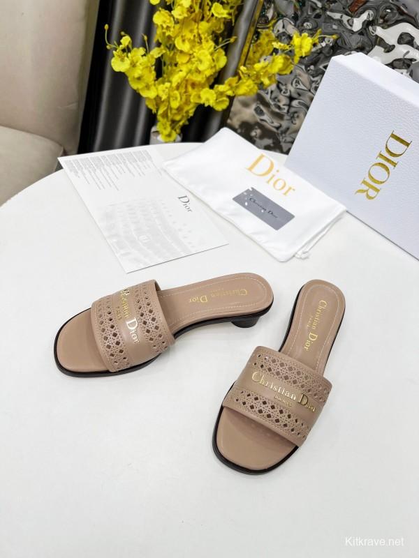 2025 Women Dior Beige Leather Slippers LY00250