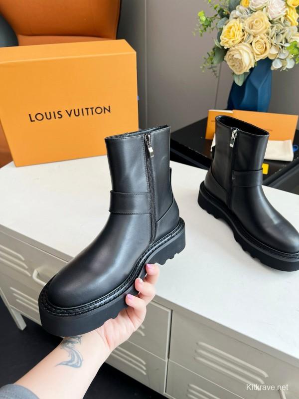 2024 Women Louis Vuitton Black Full Grain Calf Leather Ankle Boots MJ00310
