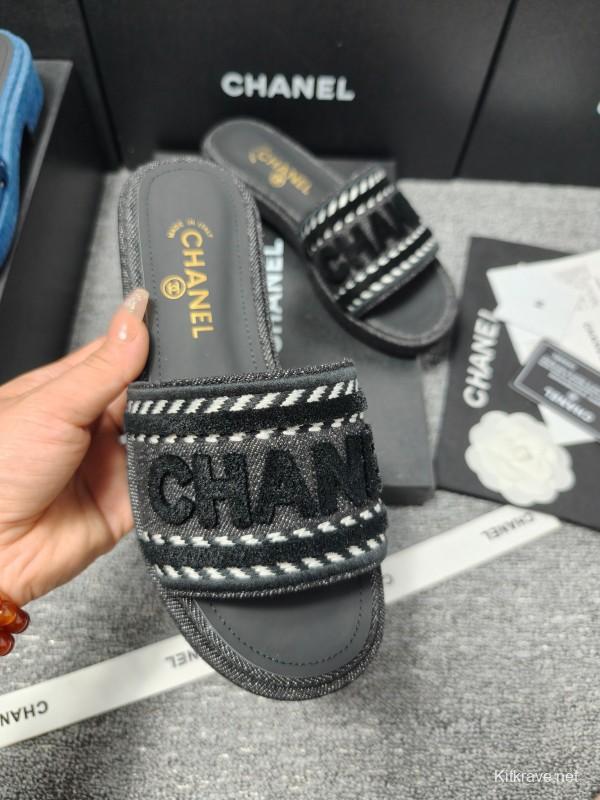 2025 Women Chanel Black Fabric Slippers LY00360