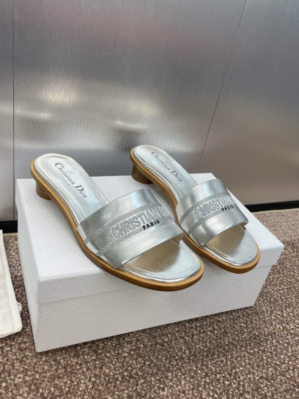 2025 Women Dior Silver Leather Slippers CD Logo KFY00300