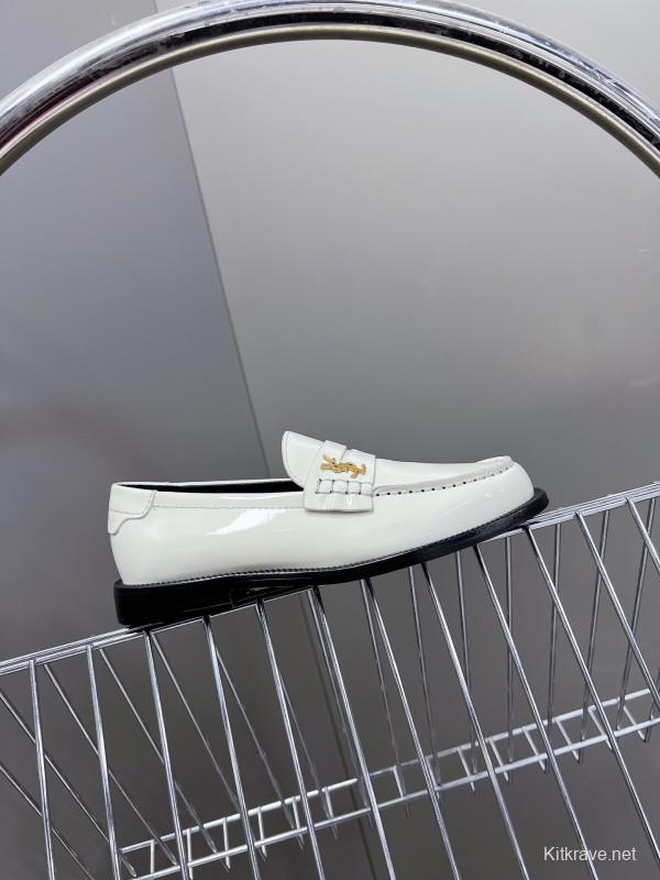 2025 Women Yves Saint Laurent White Leather Loafer KFY00350