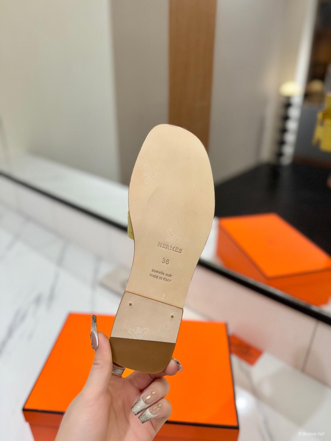 2025 Women Hermès Yellow Leather Slippers