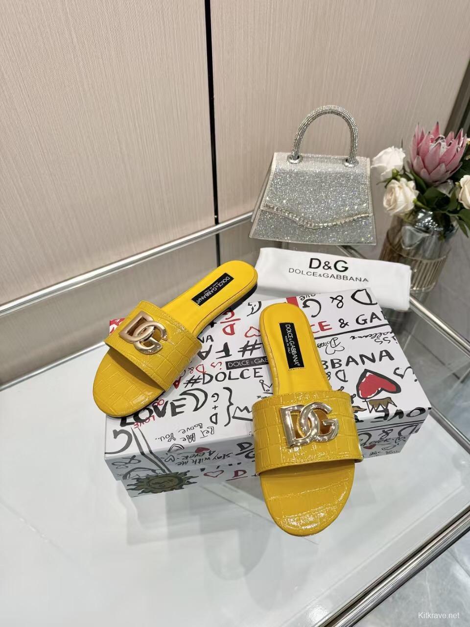 2025 Women Dolce & Gabbana Yellow Leather Slippers LY00190