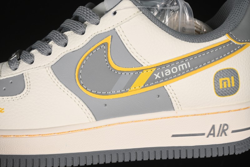 Nike Air Force 1'07 Low Casual Sneakers with Full-Length Air Cushion - XX3168-201