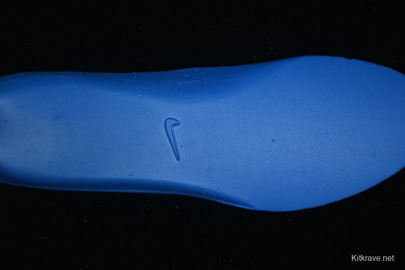 Nike Air Zoom Vomero 18 Cushioned Running Shoes - HM6804-602