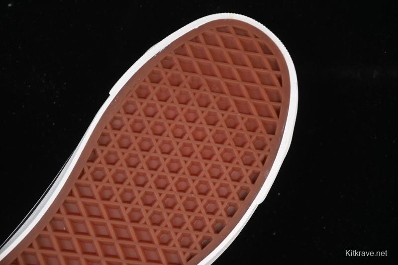 Vans Old Skool 36 Low-Top Retro Skate Shoes - VN000D2GBA2