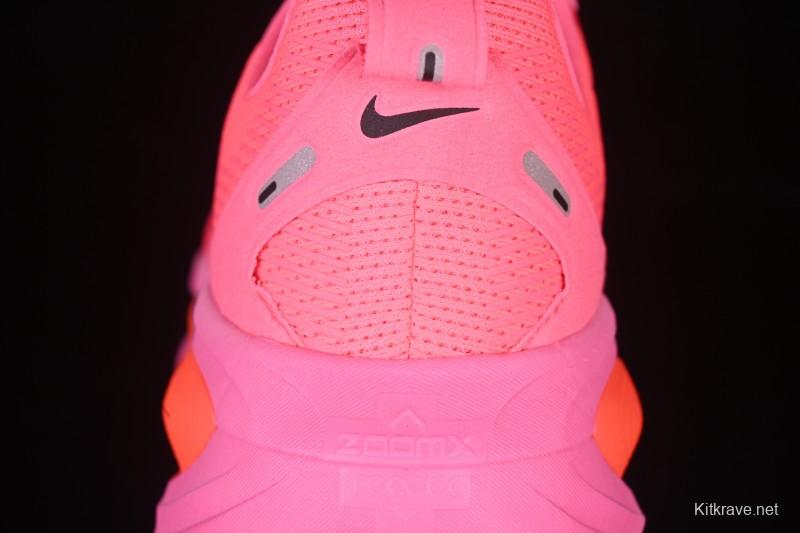 Nike Air Zoom Vomero 18 Cushioned Running Shoes - HM6804-602