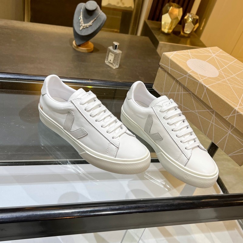 VEJA Classic White Sneakers V Logo Lace-Up Retro Flat Platform Casual Sports Shoes - LY00220