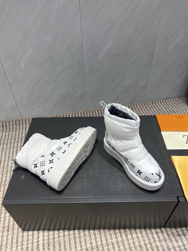 Louis Vuitton Fall/Winter 2025 Snow Boots Round Toe Thick Sole - KFY00310